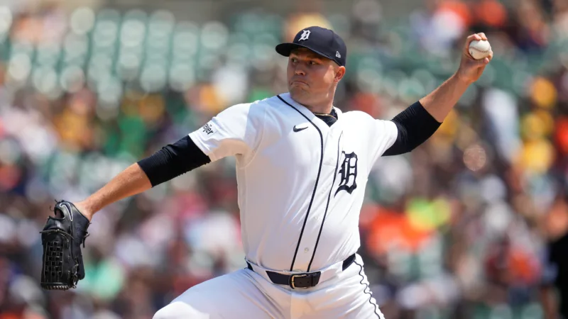 Teams add pitching as deadline approaches